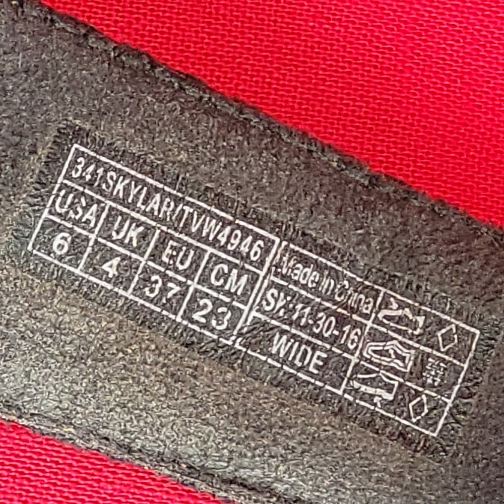 Vionic Black Faux Snakeskin Adjustable Strap Slid… - image 5